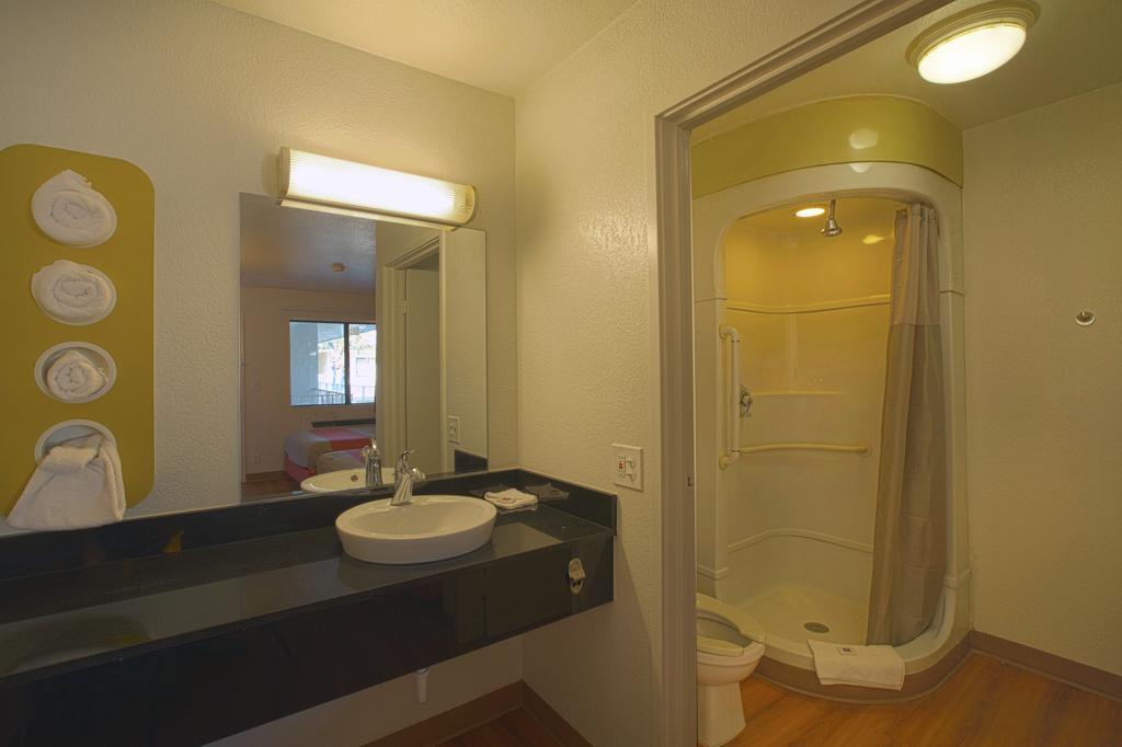 North Charleston Lodge Екстер'єр фото