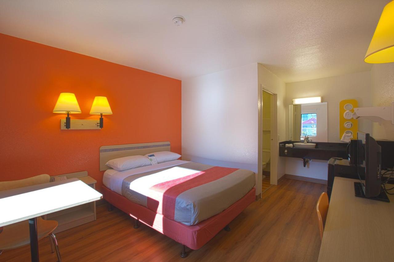 North Charleston Lodge Екстер'єр фото